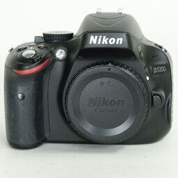 Nikon D5100 ボディ