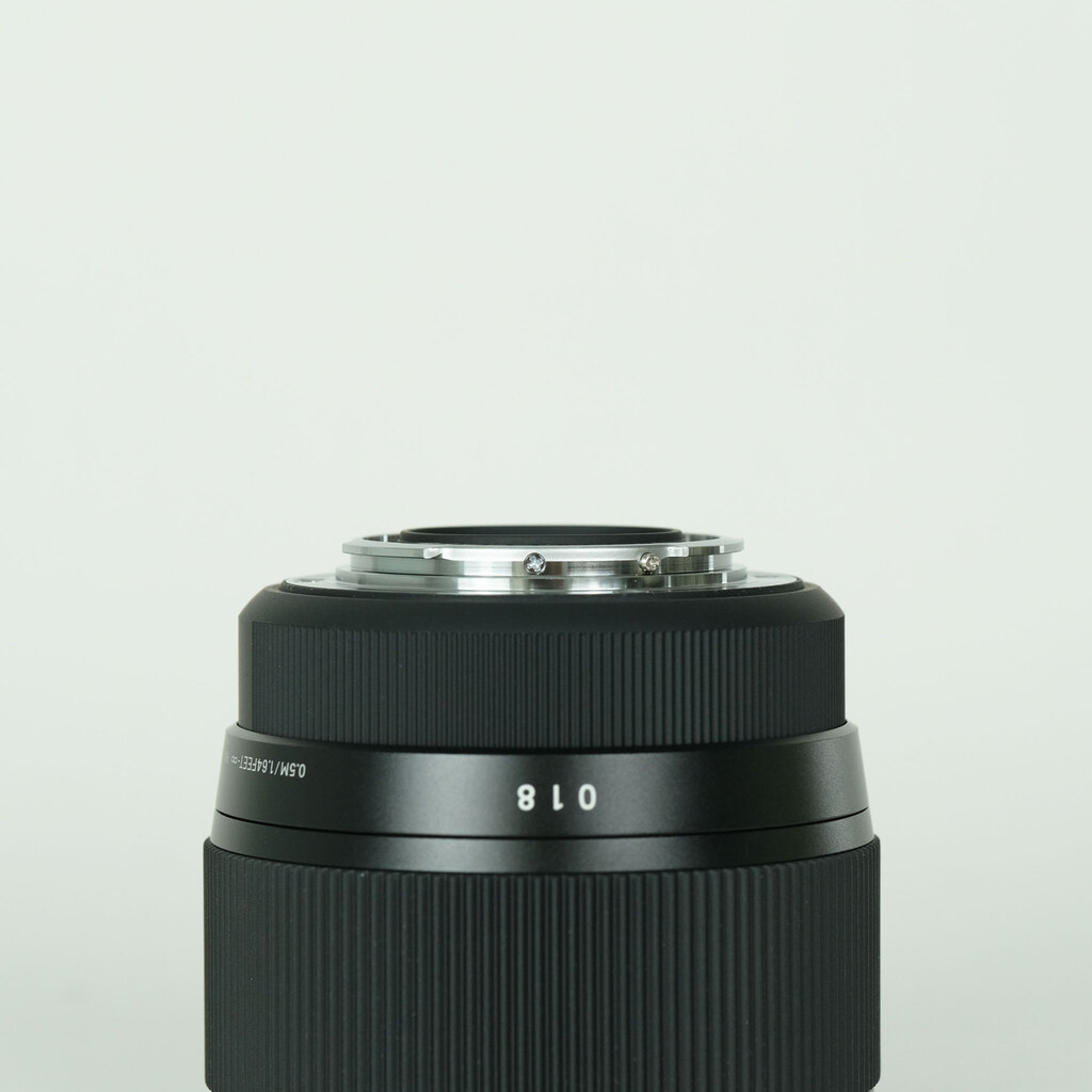 SIGMA 56mm F1.4 DC DN｜Contemporary [マイクロフォーサーズ用]の出品