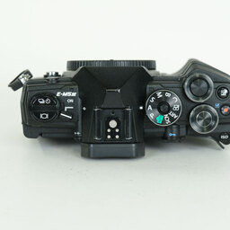 OLYMPUS OM-D E-M5 Mark III
