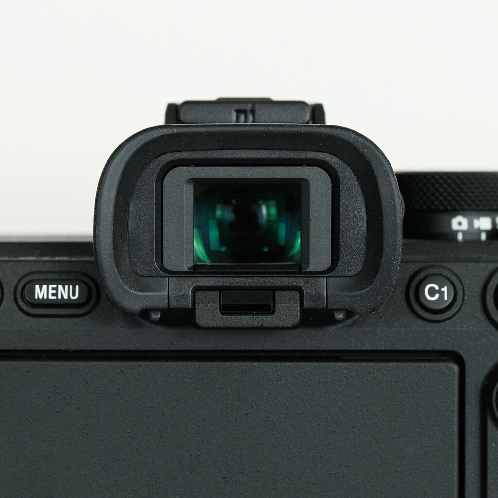 SONY α7 IV(ILCE-7M4) SONY α7 IV(ILCE-7M4)