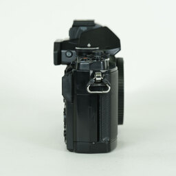 OLYMPUS OM-D E-M5 ボディ ブラック