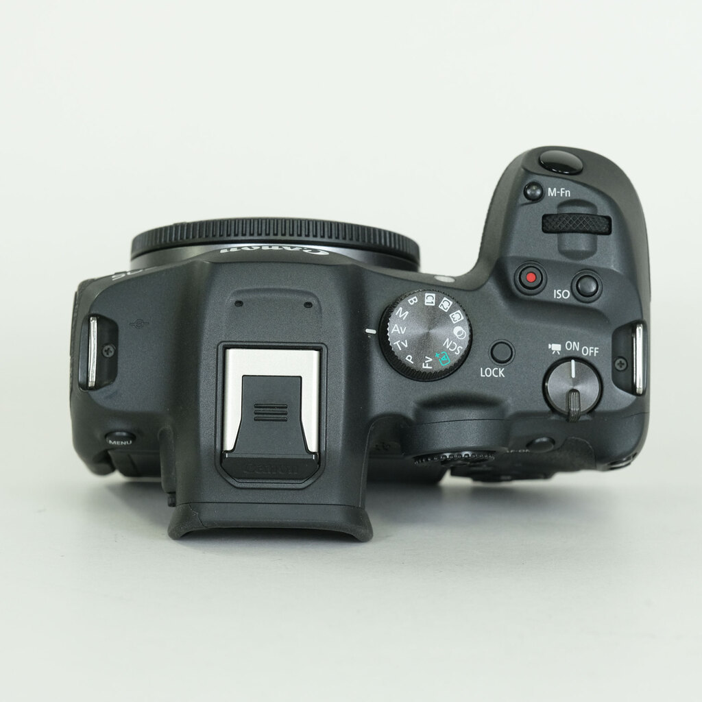 Canon EOS R7 Canon EOS R7