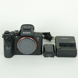 SONY α7R III(ILCE-7RM3) SONY α7R III(ILCE-7RM3)