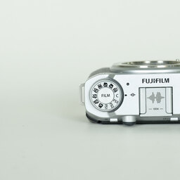 FUJIFILM X-M5 FUJIFILM X-M5