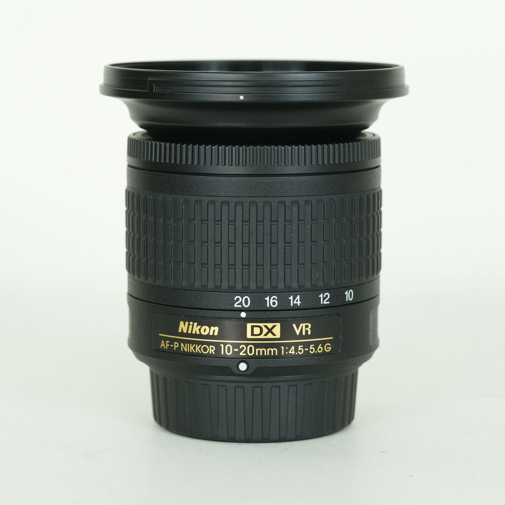 Nikon AF-P DX NIKKOR 10-20mm F4.5-5.6G VR Nikon AF-P DX NIKKOR 10-20mm F4.5-5.6G VR