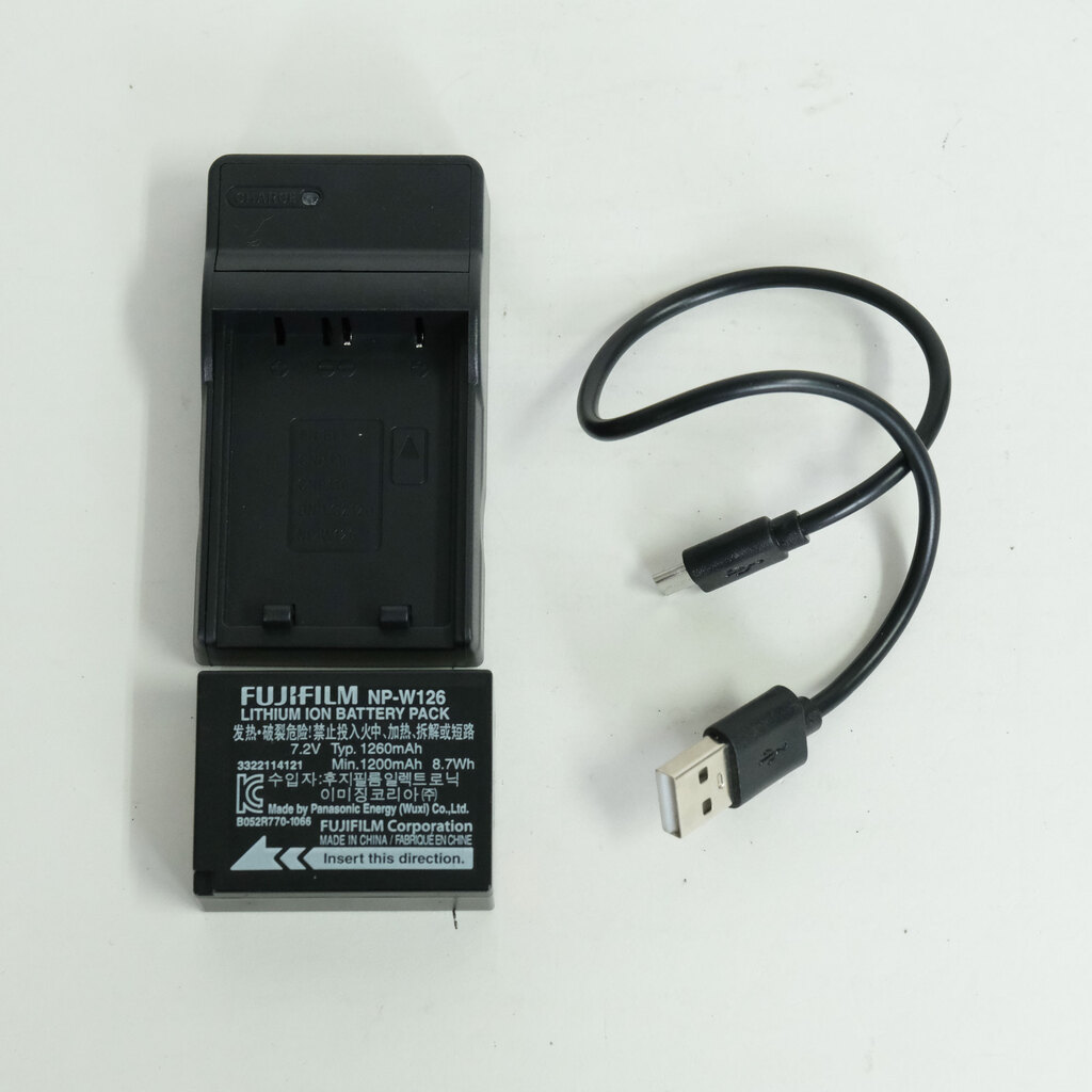 FUJIFILM X-M1 ボディ ブラック