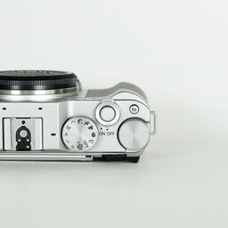 FUJIFILM X-A3 ボディ  シルバー