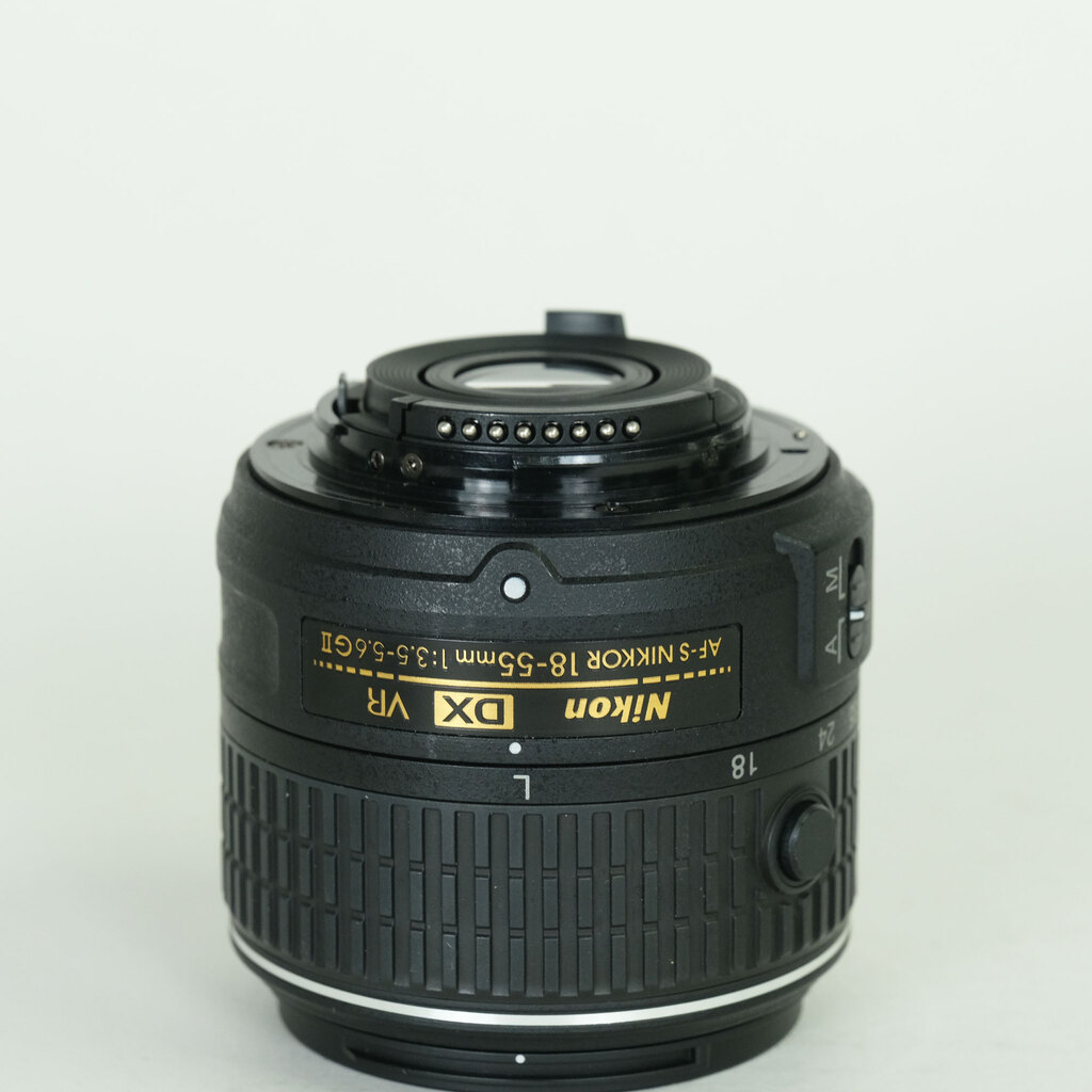 Nikon AF-S DX NIKKOR 18-55mm f3.5-5.6G VR II