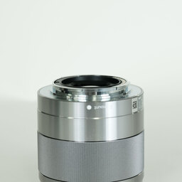 SONY E 50mm F1.8 OSS SEL50F18