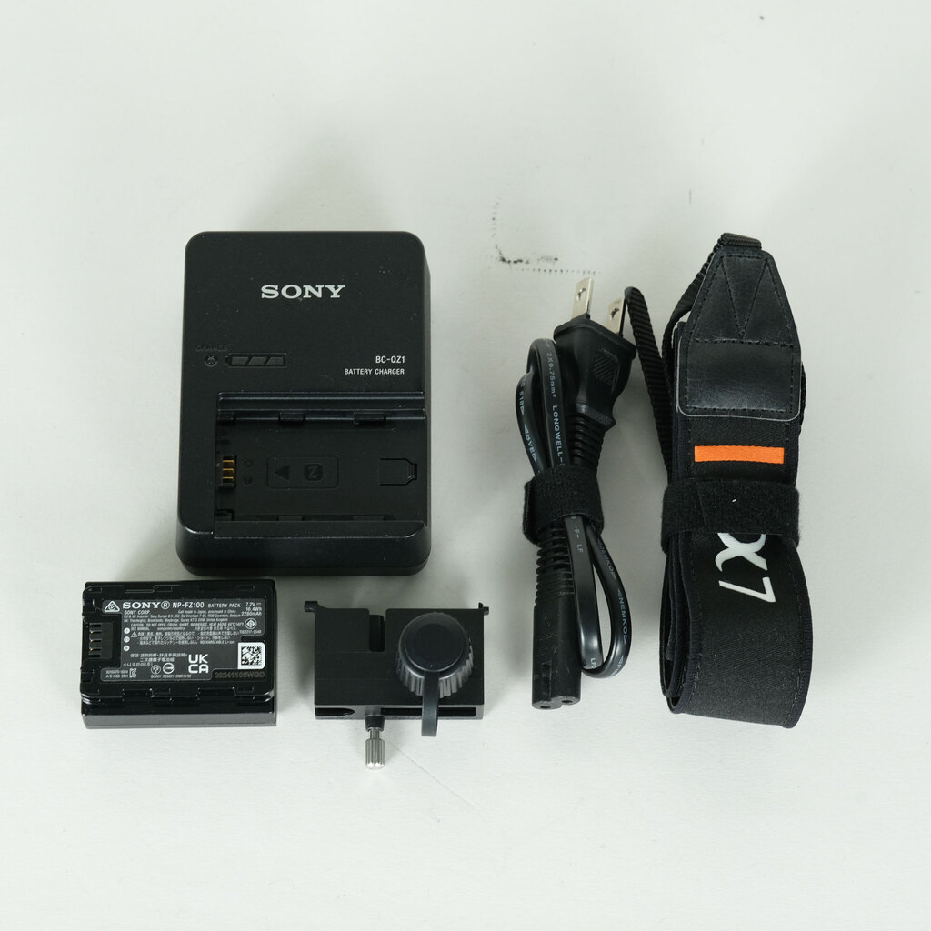 SONY α7R III(ILCE-7RM3) SONY α7R III(ILCE-7RM3)