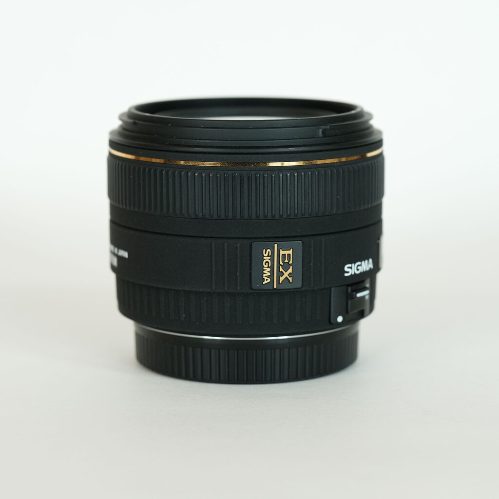 SIGMA 30mm f/1.4 EX DC HSM レンズ CANON EF SIGMA 30mm F1.4 EX DC HSM [キヤノン用]の出品 | ONE SCENE（ワンシーン）