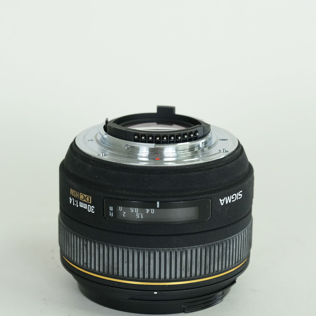 SIGMA 30mm F1.4EX DC HSM (ニコンF用)