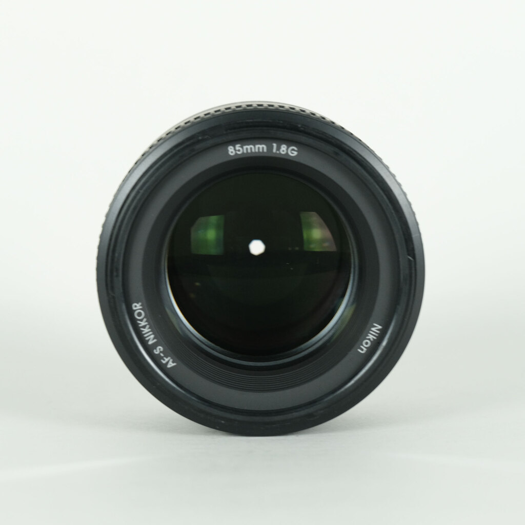 Nikon AF-S NIKKOR 85mm f/1.8Gの出品 | ONE SCENE（ワンシーン）