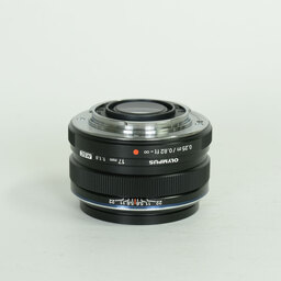 OLYMPUS M.ZUIKO DIGITAL 17mm F1.8