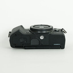 OLYMPUS OM-D E-M5 Mark III