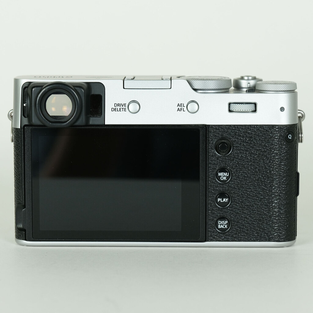 FUJIFILM X100V シルバー