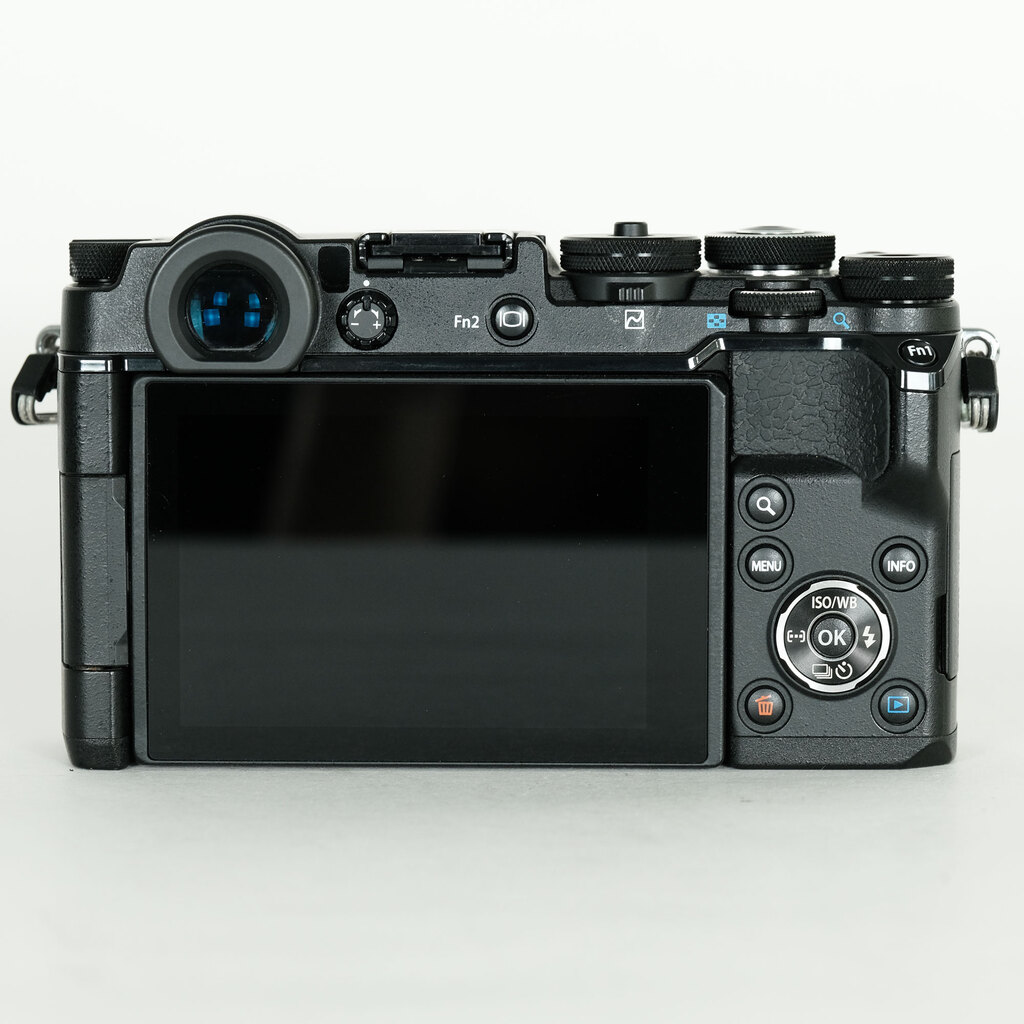 OLYMPUS PEN-F OLYMPUS PEN-F