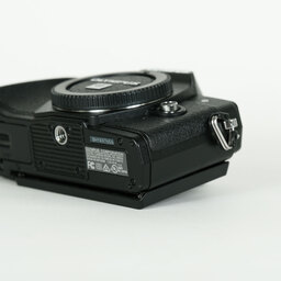 OLYMPUS OM-D E-M10 Mark III