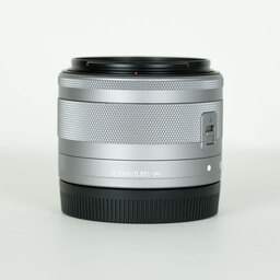 Canon EF-M15-45mm F3.5-6.3 IS STM