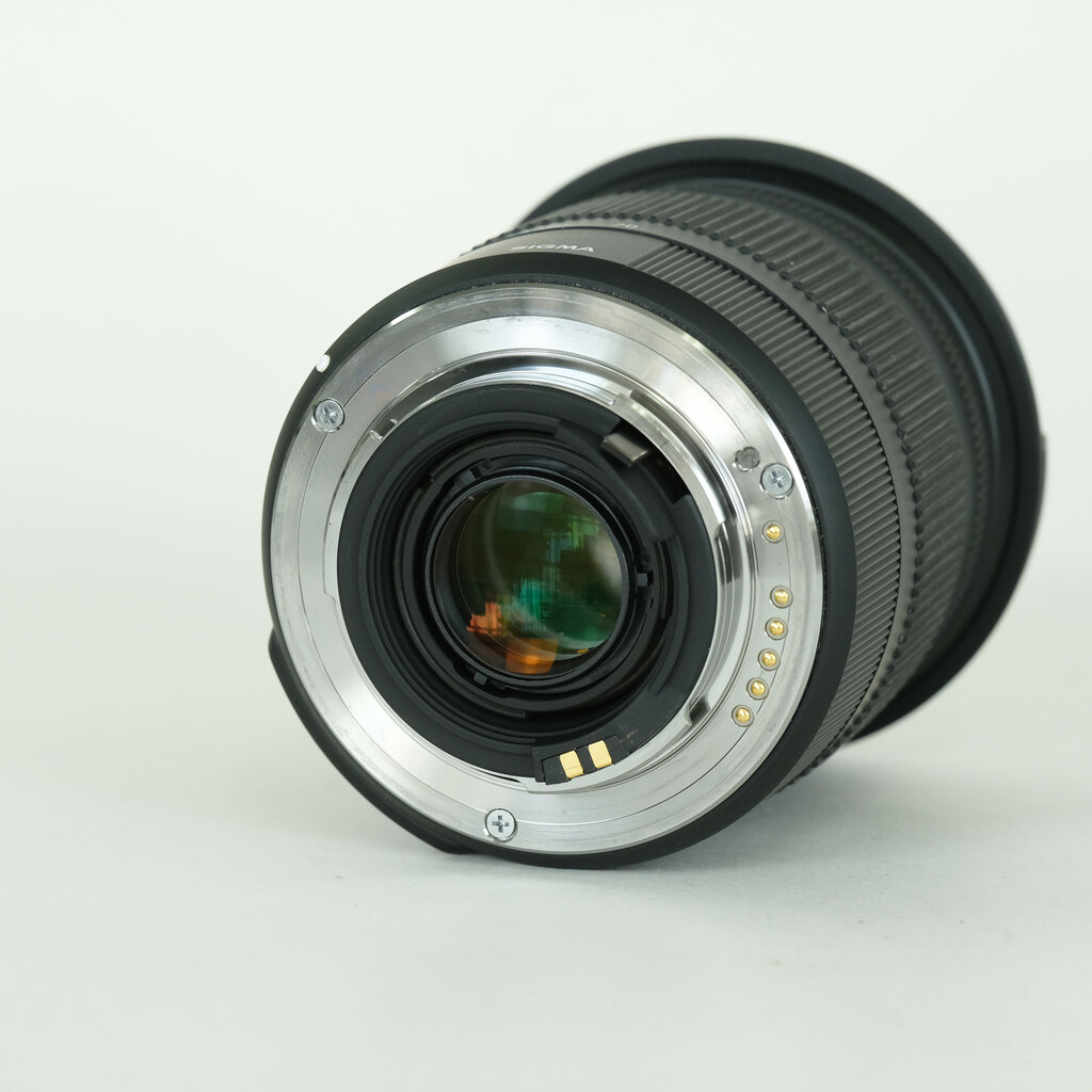 SIGMA Contemporary 17-70mm F2.8-4 DC MACRO HSM (ペンタックス用) SIGMA Contemporary 17-70mm F2.8-4 DC MACRO HSM (ペンタックス用)