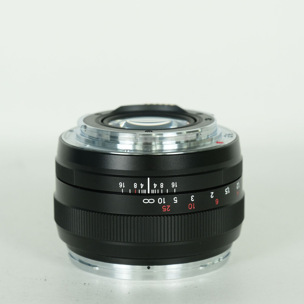 Carl Zeiss Planar T* 50mm F1.4 ZE [キヤノンEF用]の出品 | ONE SCENE