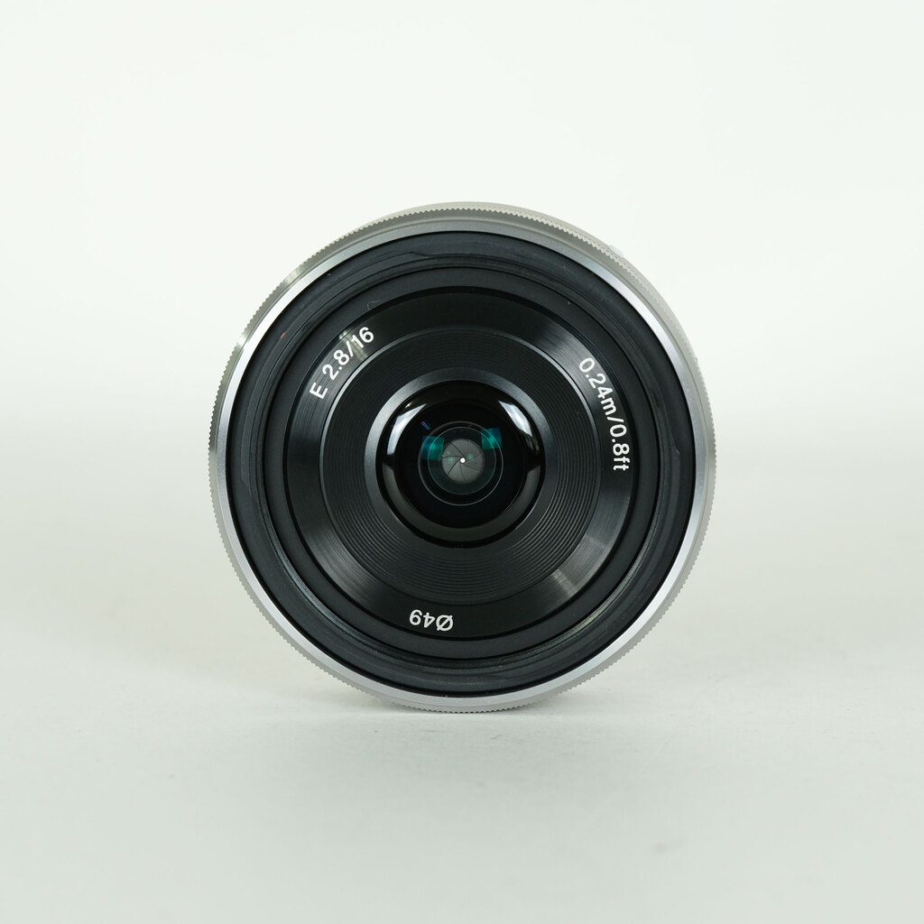 SONY E 16mm F2.8 SEL16F28
