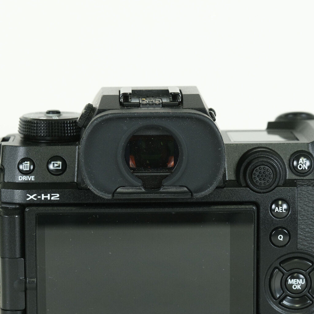 FUJIFILM X-H2