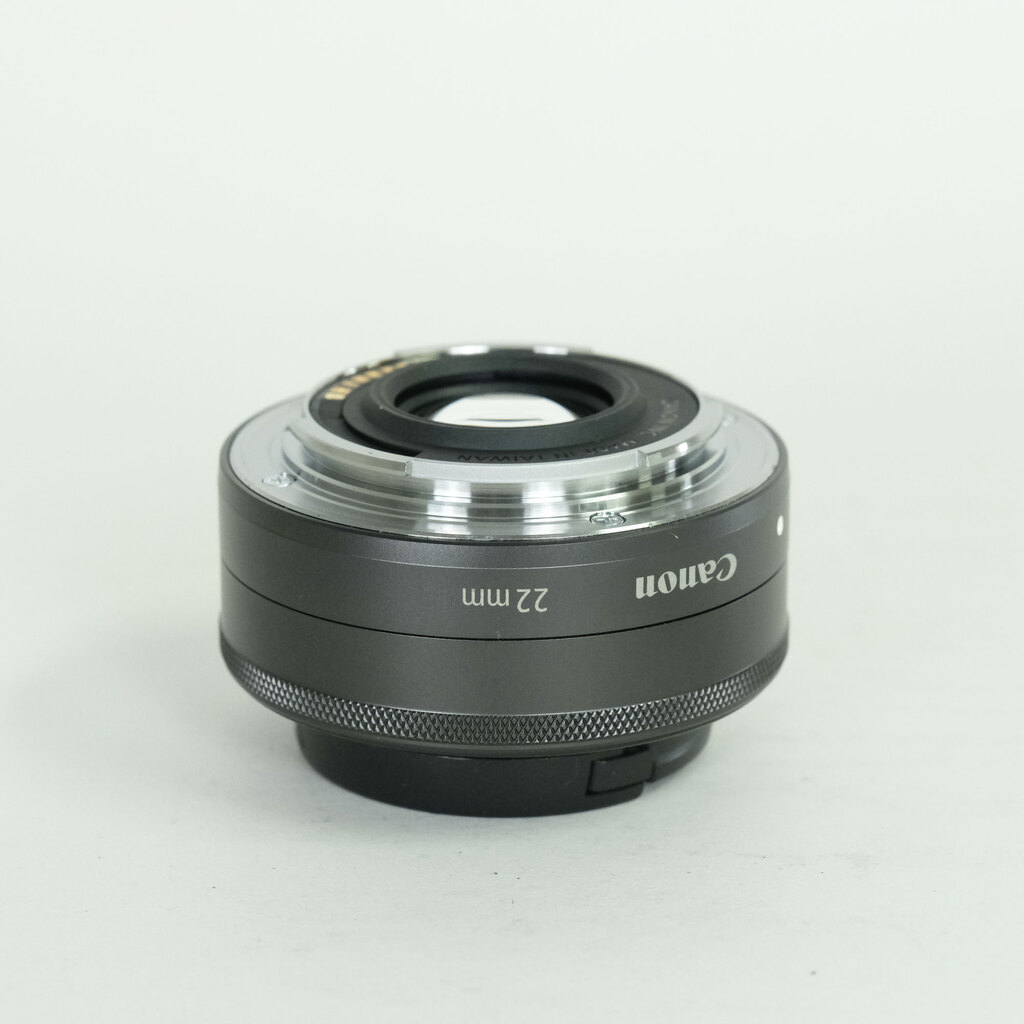 Canon EF-M22mm F2 STM