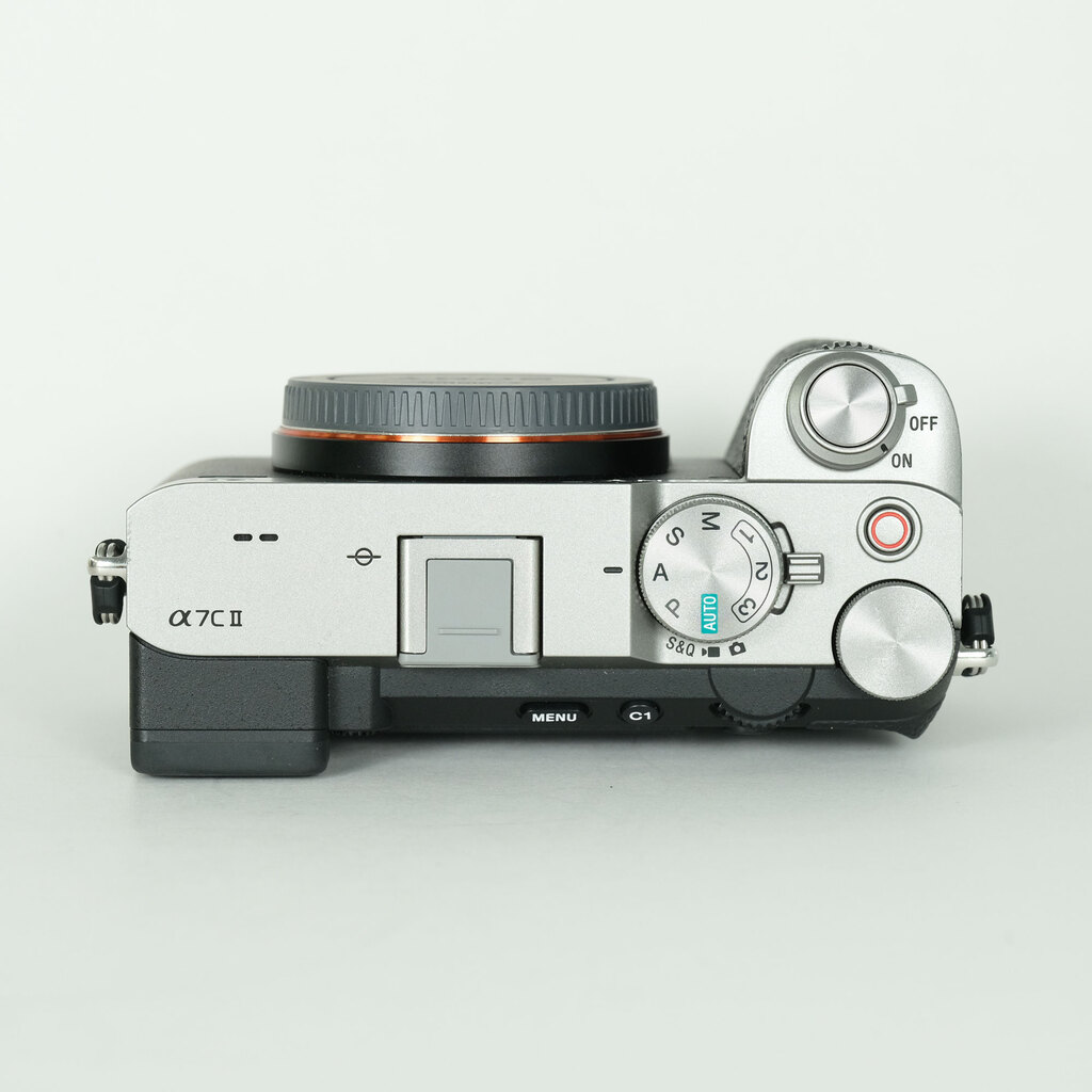 SONY α7C II（ILCE-7CM2）の出品 | ONE SCENE（ワンシーン）