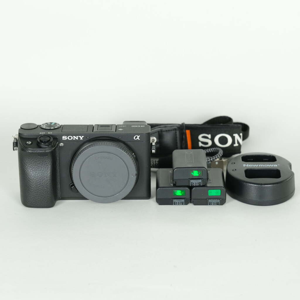 SONY α6300(ILCE-6300) SONY α6300(ILCE-6300)