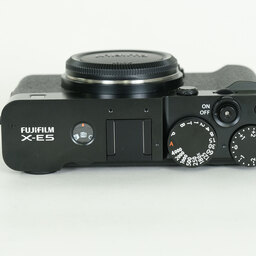 FUJIFILM X-E5