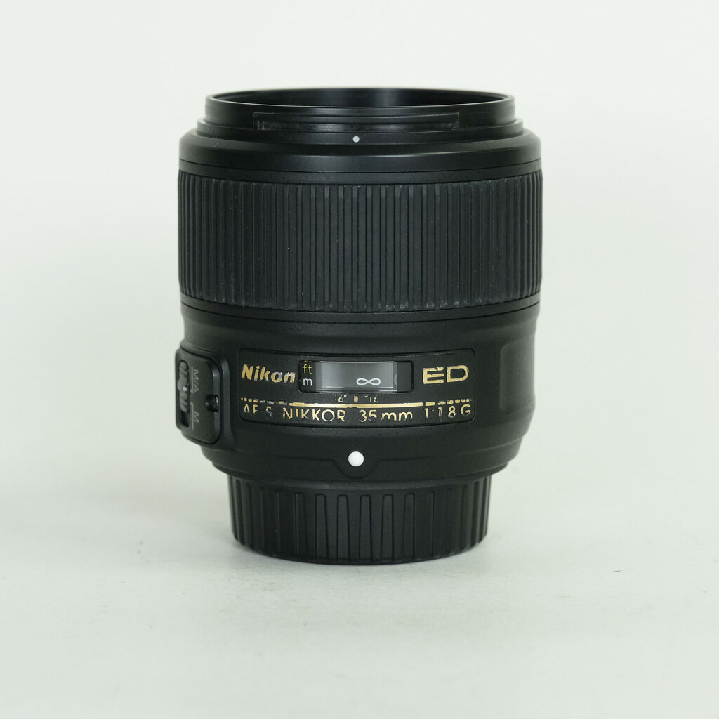 Nikon AF-S NIKKOR 35mm f/1.8G ED