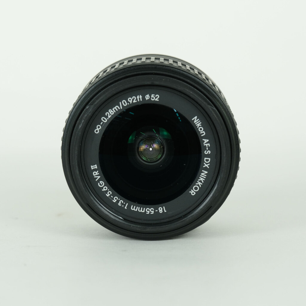 Nikon AF-S DX NIKKOR 18-55mm f3.5-5.6G VR IIの出品 | ONE SCENE