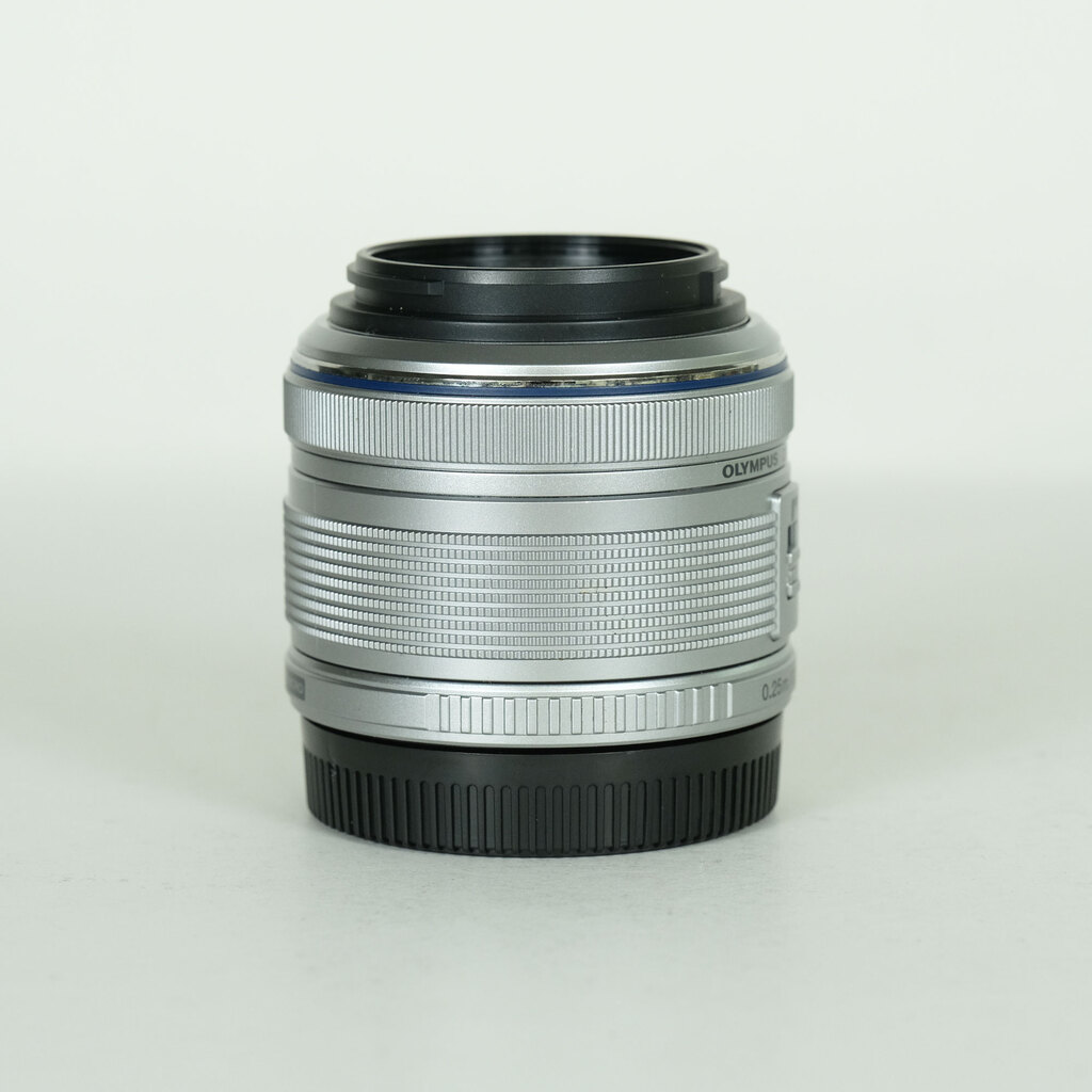 OLYMPUS M.ZUIKO DIGITAL 14-42mm F3.5-5.6IIR シルバーの出品 | ONE
