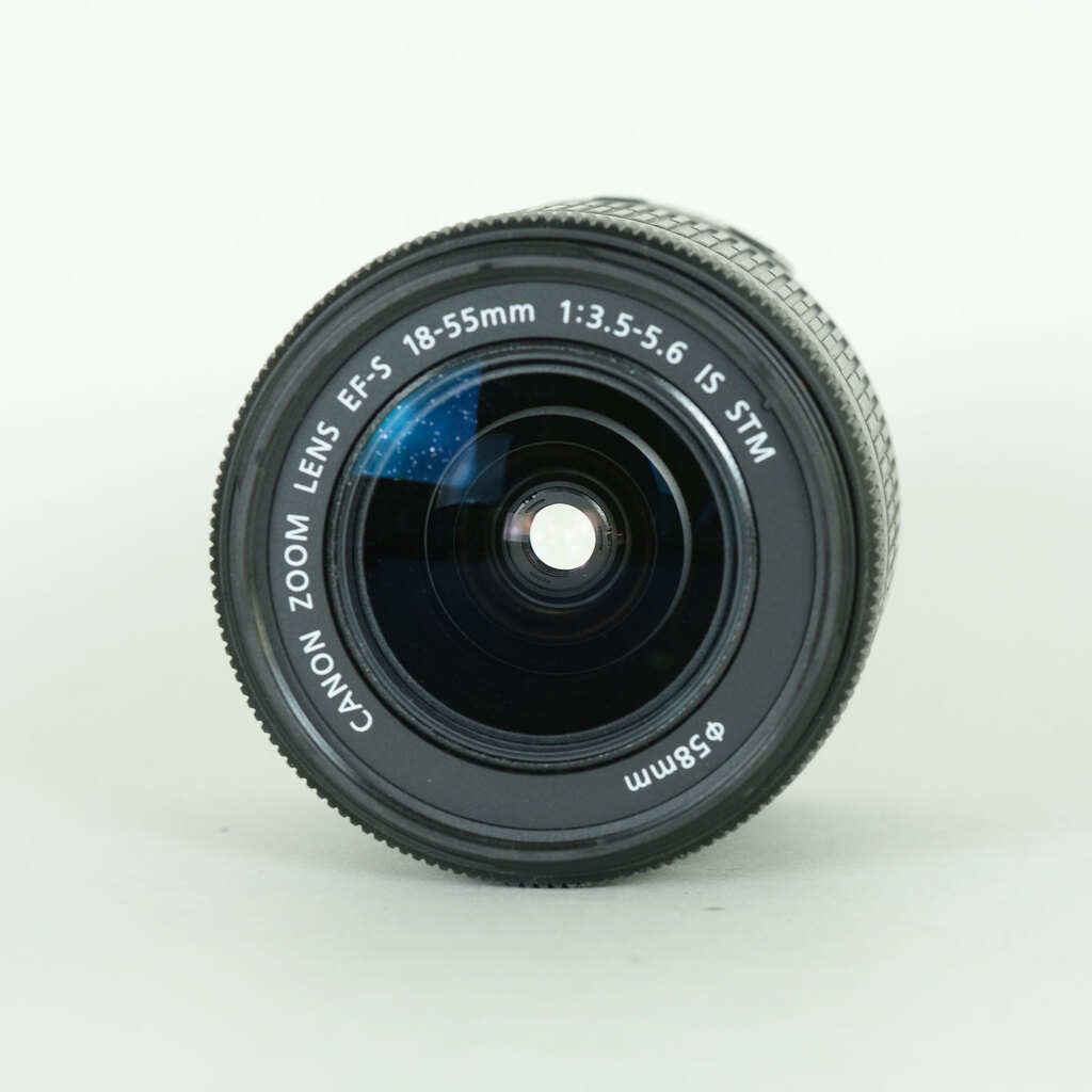 Canon EF-S18-55mm F4-5.6 IS STM