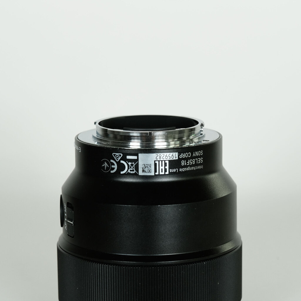 SONY FE 85mm F1.8 SEL85F18