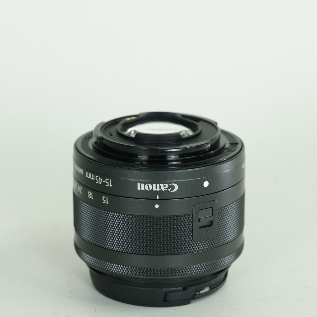 Canon EF-M15-45mm F3.5-6.3 IS STM