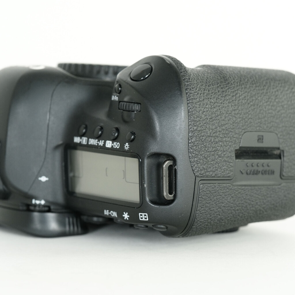 Canon EOS 5D Mark IV Canon EOS 5D Mark IV