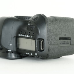 Canon EOS 5D Mark IV Canon EOS 5D Mark IV