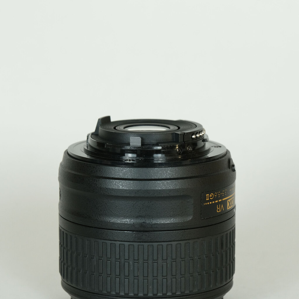 Nikon AF-S DX NIKKOR 18-55mm f3.5-5.6G VR II
