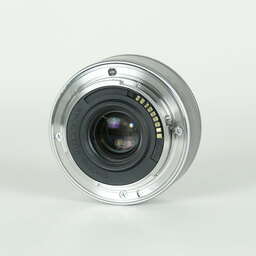 Canon EF-M22mm F2 STM