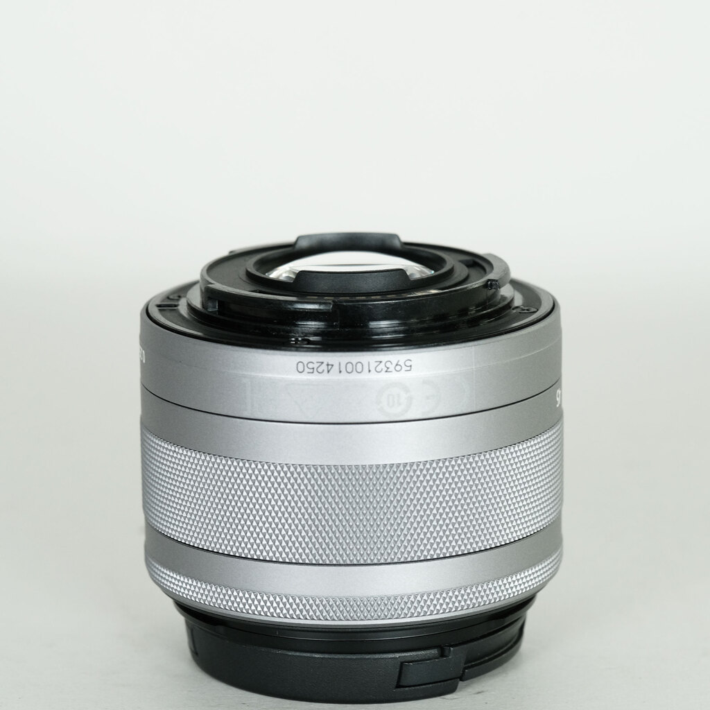 Canon EF-M15-45mm F3.5-6.3 IS STM