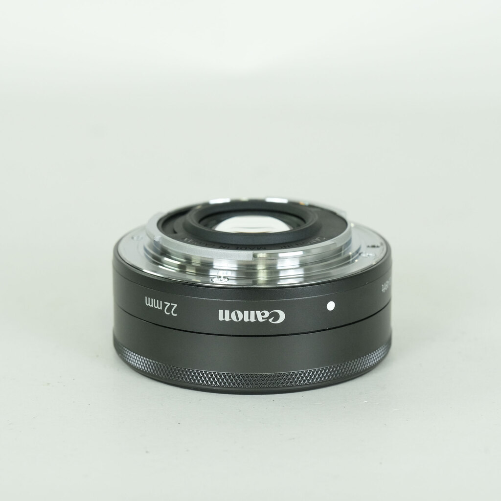Canon EF-M22mm F2 STM