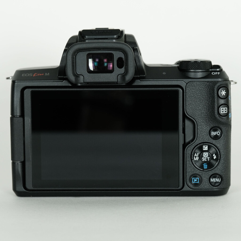 Canon EOS Kiss M