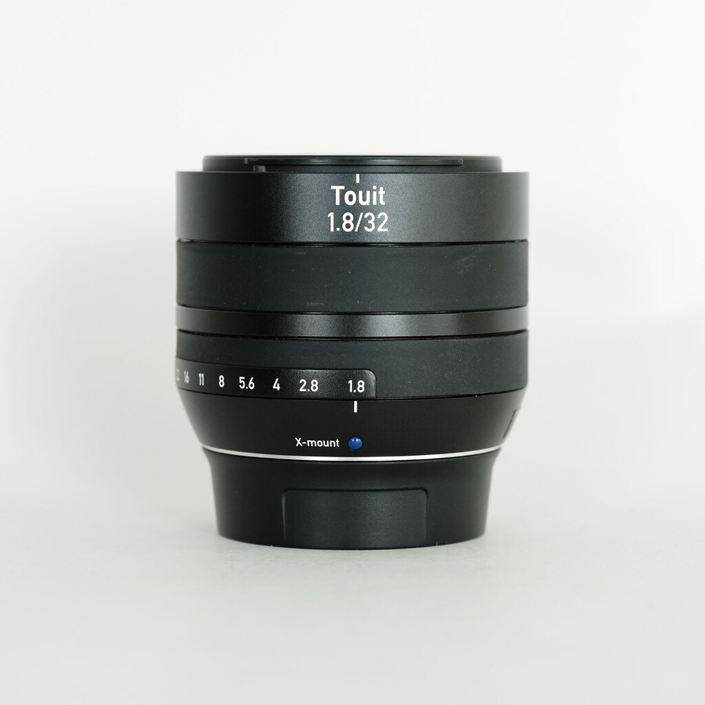 Carl Zeiss Touit 1.8/32 [フジフイルムX用]