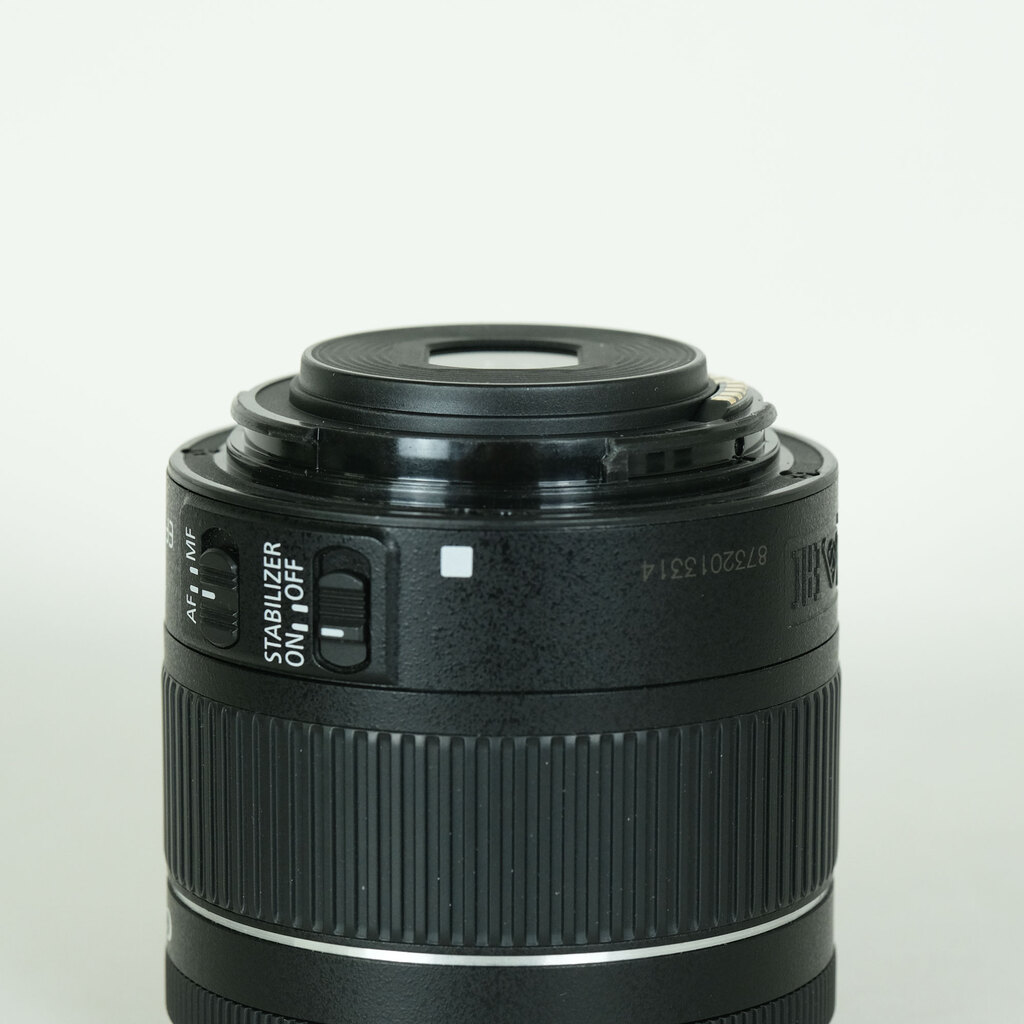 Canon EF-S18-55mm F4-5.6 IS STM