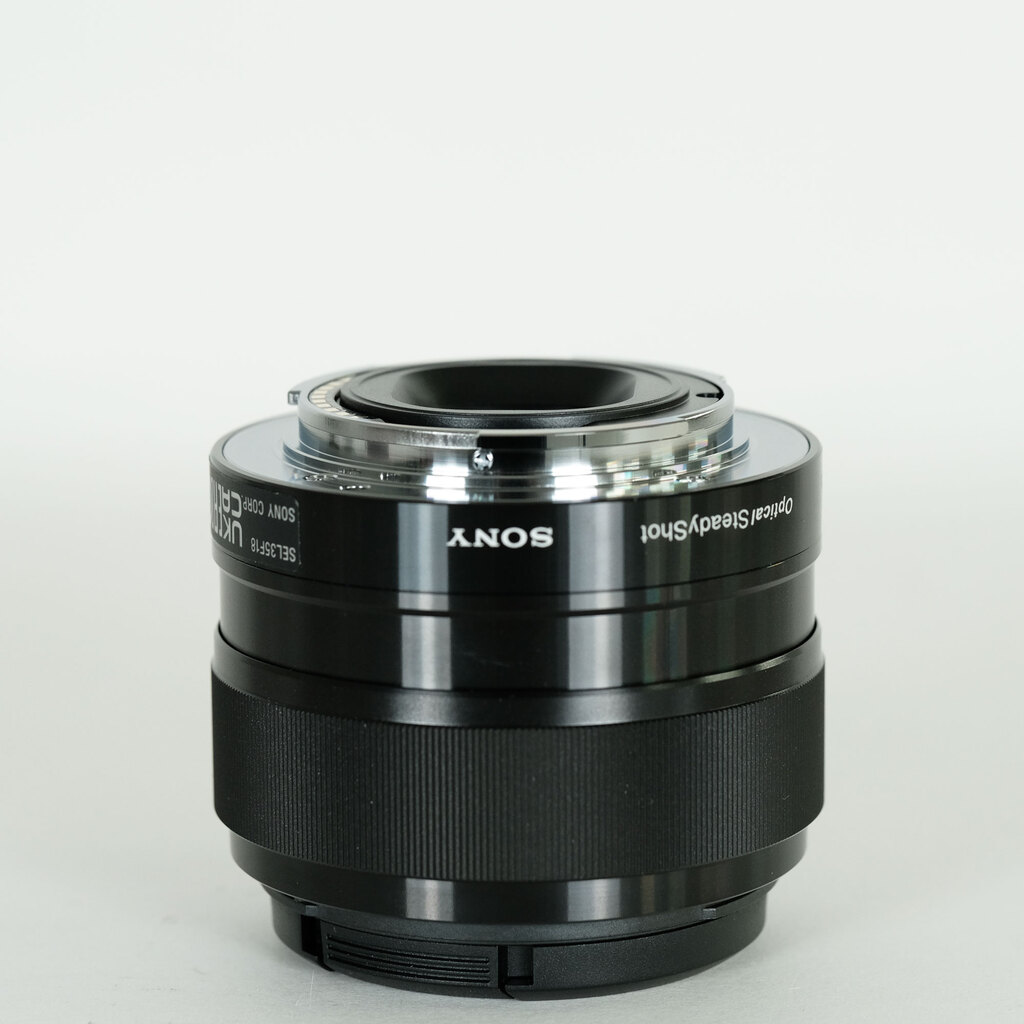 SONY E 35mm F1.8 OSS SEL35F18