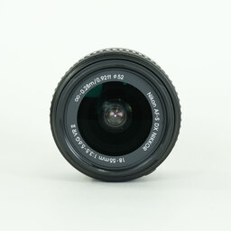 Nikon AF-S DX NIKKOR 18-55mm f3.5-5.6G VR II Nikon AF-S DX NIKKOR 18-55mm f3.5-5.6G VR II