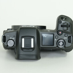 Canon EOS R