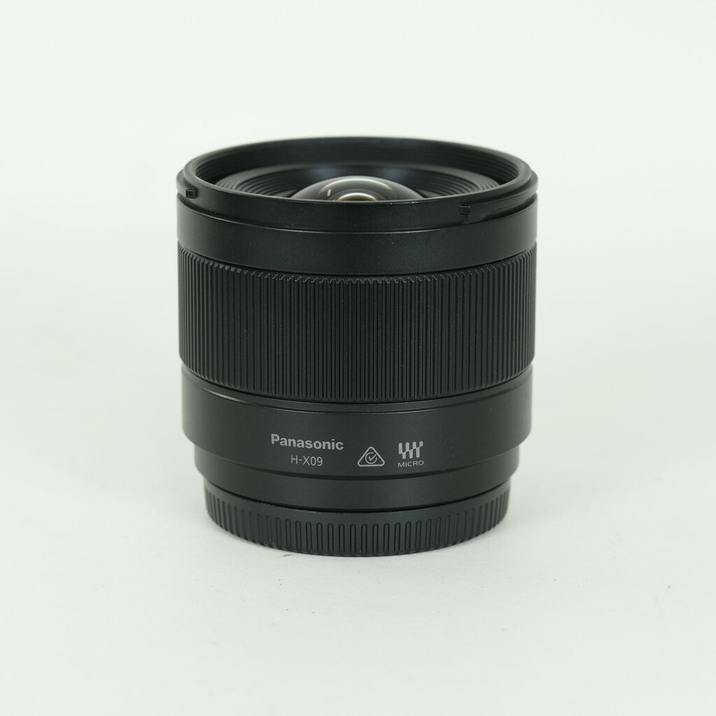 Panasonic LEICA DG SUMMILUX 9mm / F1.7 ASPH.